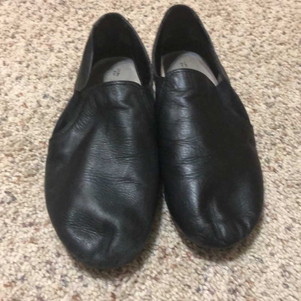 Women black jazz shoes 7.5